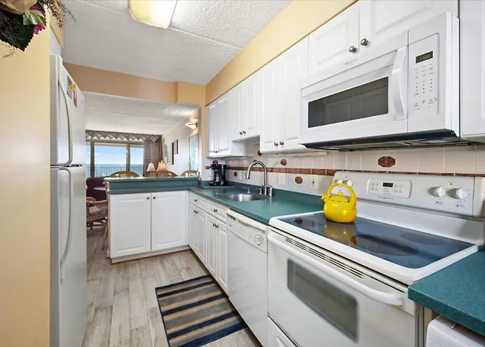 Holiday home Towers-picturesque Ocean Views In 2 Bedroom With Indoor Pool! *
