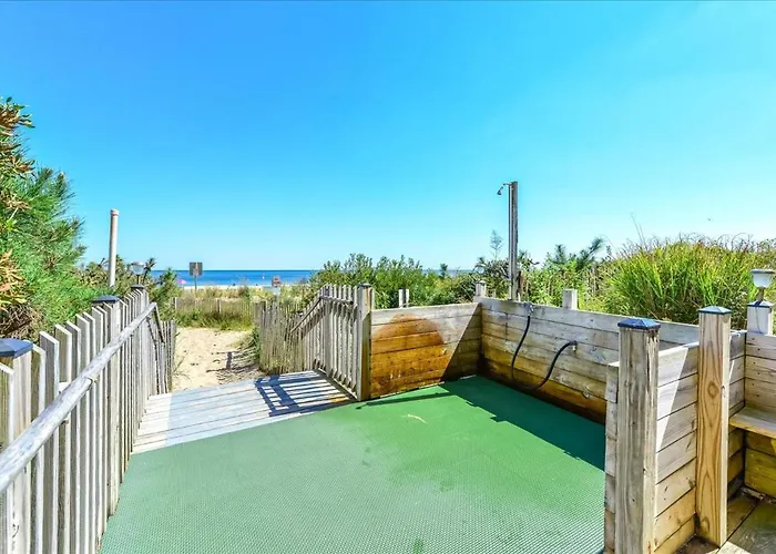 Picturesque Ocean Views In 2 Bedroom Towers With Indoor Pool! Ocean Stadt